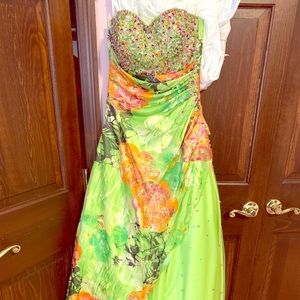 Formal dress. Purchased for $400. Size 2.